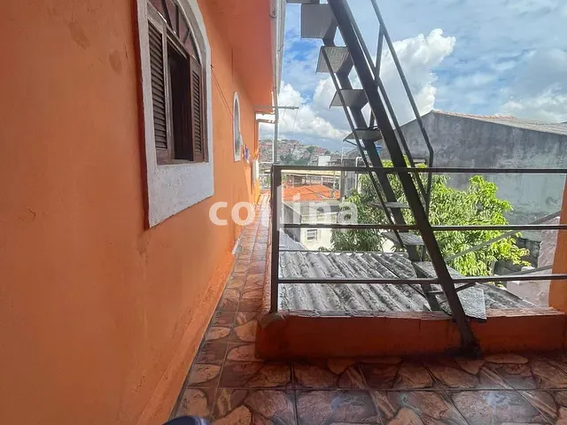 Sobrado com 207m² 4 quartos e 3 banheiros, à venda, no bairro Jardim Bom Pastor em Carapicuíba