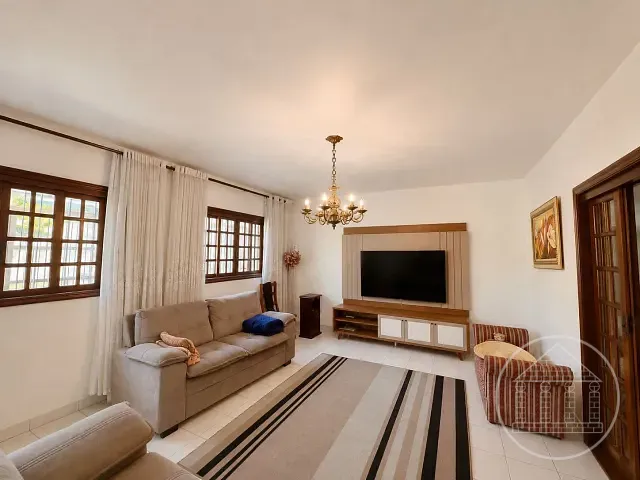 Sobrado com 330m², à venda ou para alugar, no bairro Cidade Dutra em São Paulo