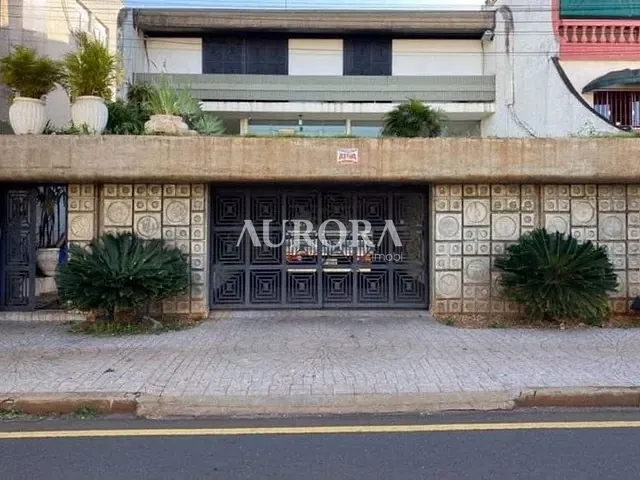 Sobrado com 391m² 1 quarto e 3 banheiros, para alugar, no bairro Vitoria em Londrina