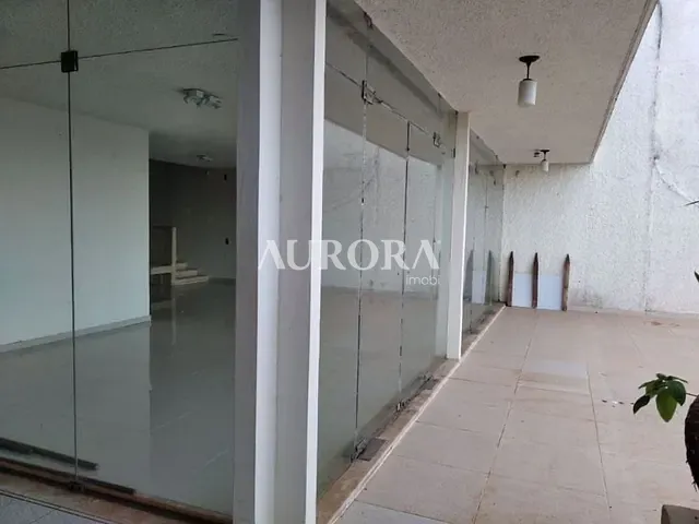Sobrado com 391m² 1 quarto e 3 banheiros, para alugar, no bairro Vitoria em Londrina