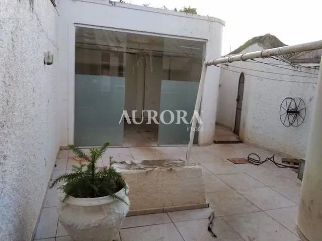 Sobrado com 391m² 1 quarto e 3 banheiros, para alugar, no bairro Vitoria em Londrina
