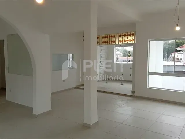 Casa com 210m², para alugar, no bairro Jardim São Paulo(Zona Norte) em São Paulo
