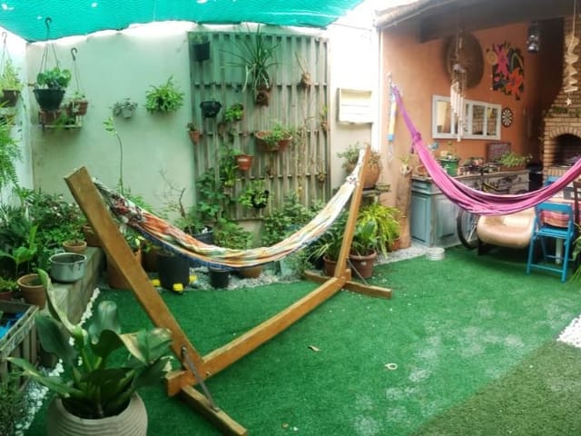 Foto do Sobrado - Sobrado com 3 dormitórios, 135 m² - venda por R$ 395.000,00 ou aluguel por R$ 2.550,00/mês - Jardim Limoeiro - São José dos Campos/SP | RUSSI IMÓVEIS