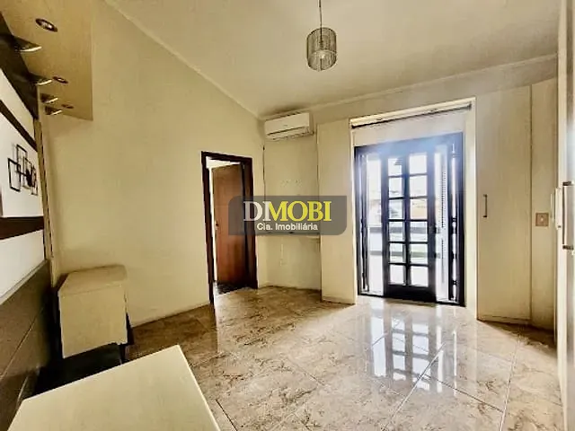 Sobrado com 180m² 3 quartos e 4 banheiros, à venda, no bairro Dom Feliciano em Gravataí