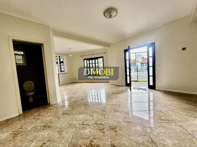 Sobrado com 180m² 3 quartos e 4 banheiros, à venda, no bairro Dom Feliciano em Gravataí