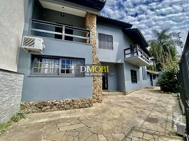 Sobrado com 180m² 3 quartos e 4 banheiros, à venda, no bairro Dom Feliciano em Gravataí
