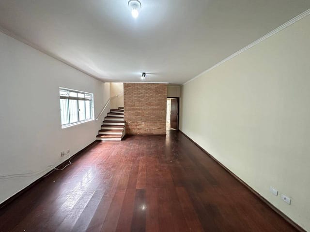 Foto do Sobrado - Sobrado à Venda em Quitaúna – Osasco | 3 Dormitórios (1 Suíte com Varanda) | 2 Vagas | 147 m² Construídos | Collina Imóveis