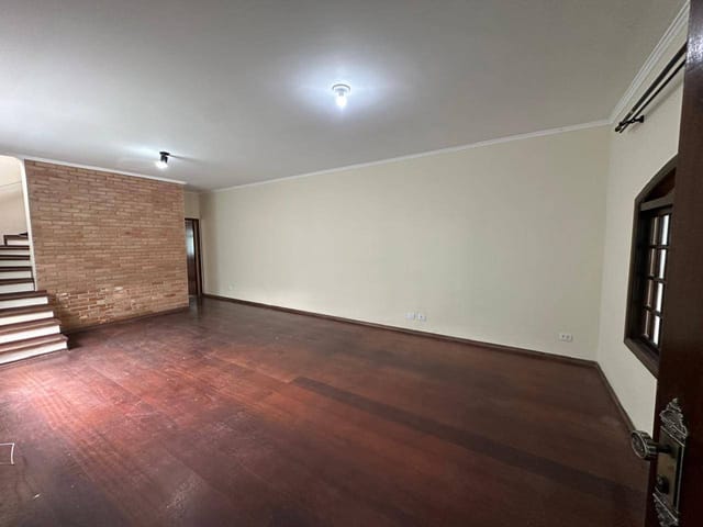 Foto do Sobrado - Sobrado à Venda em Quitaúna – Osasco | 3 Dormitórios (1 Suíte com Varanda) | 2 Vagas | 147 m² Construídos | Collina Imóveis