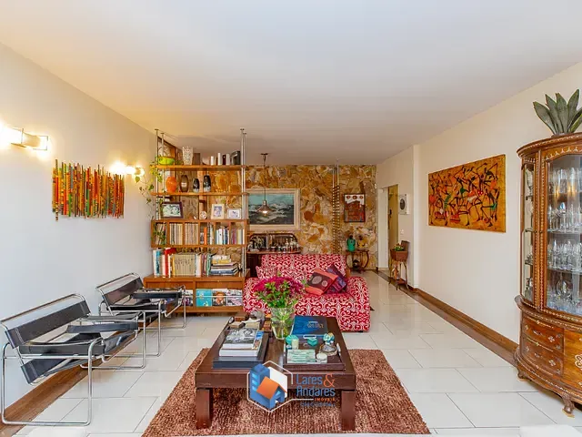 Sobrado com 424m² 4 quartos e 6 banheiros, à venda, no bairro Vila Madalena em São Paulo