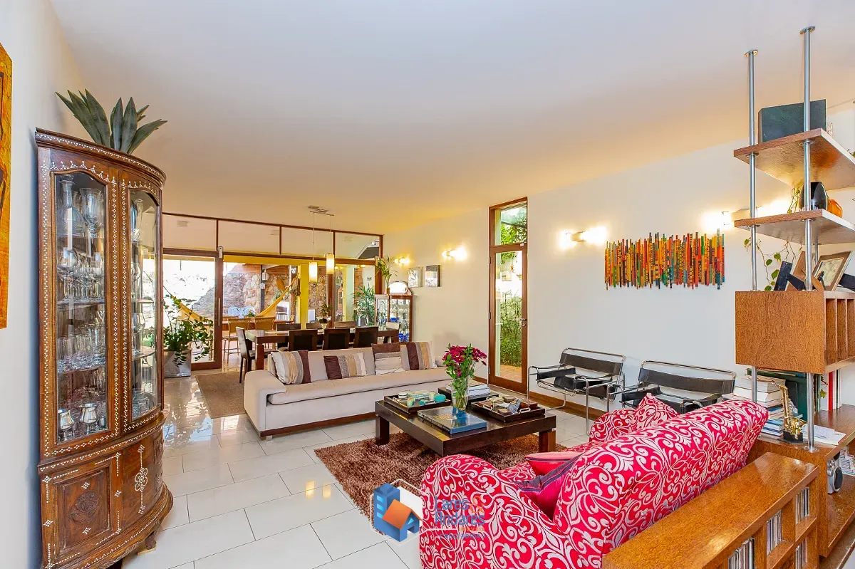 Sobrado, 4 quartos, 351 m² - Foto 1