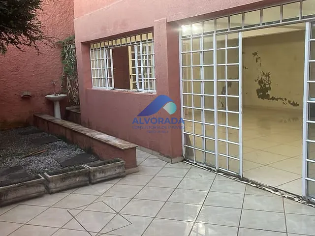 Sobrado com 250m² 3 quartos e 6 banheiros, à venda, no bairro Bosque dos Eucaliptos em São José dos Campos