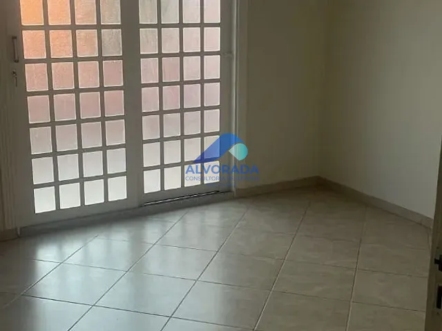 Sobrado com 250m² 3 quartos e 6 banheiros, à venda, no bairro Bosque dos Eucaliptos em São José dos Campos