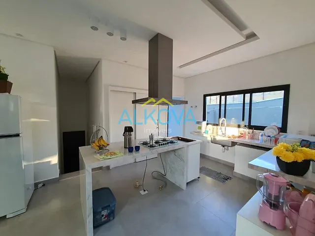 Sobrado com 472m² 4 quartos e 5 banheiros, à venda, no bairro Condomínio Residencial Alphaville em São José dos Campos