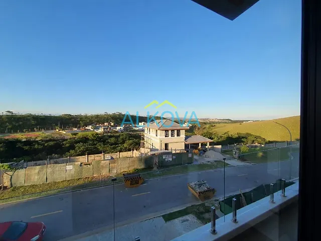Sobrado com 472m² 4 quartos e 5 banheiros, à venda, no bairro Condomínio Residencial Alphaville em São José dos Campos