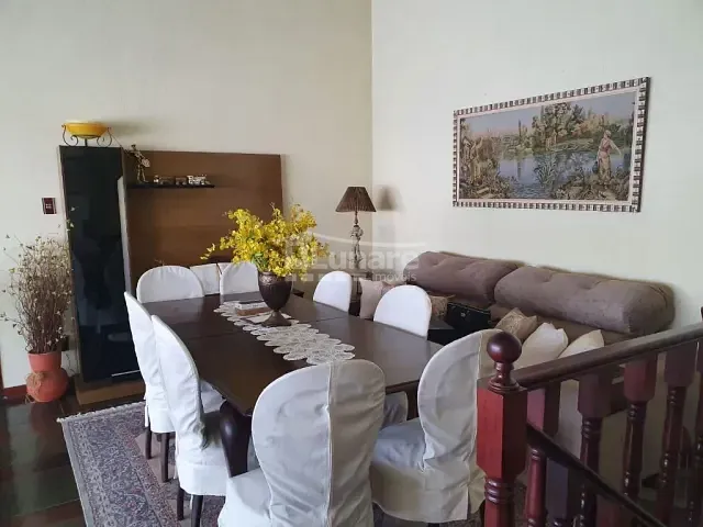 Sobrado com 500m² 4 quartos e 4 banheiros, à venda, no bairro Mogi Moderno em Mogi das Cruzes