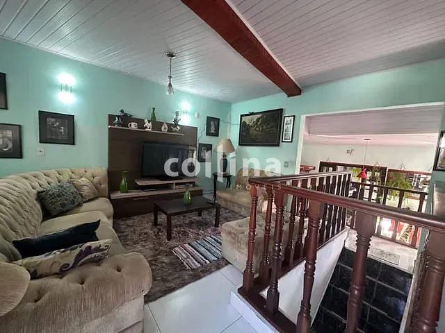 Sobrado 3 quartos e 3 banheiros, à venda, no bairro Jardim Bom Pastor em Carapicuíba