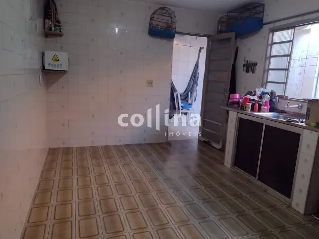 Sobrado 2 quartos e 1 banheiro, à venda, no bairro Vila Dirce em Carapicuíba