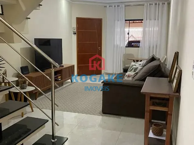 Sobrado com 125m² 3 quartos e 4 banheiros, à venda, no bairro Jardim das Indústrias em São José dos Campos
