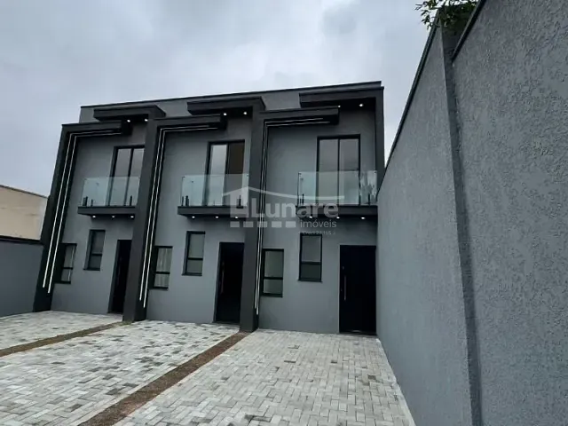 Sobrado 3 quartos e 2 banheiros, à venda, no bairro Jardim Aeroporto I em Mogi das Cruzes