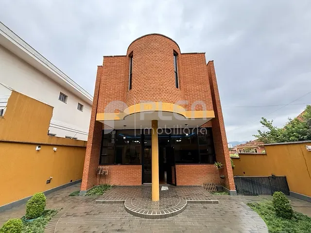 Sobrado 3 quartos e 5 banheiros, à venda, no bairro Barro Branco (Zona Norte) em São Paulo