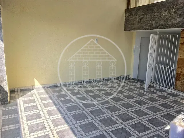 Sobrado com 125m² 5 quartos e 2 banheiros, à venda, no bairro Jardim Edi em São Paulo