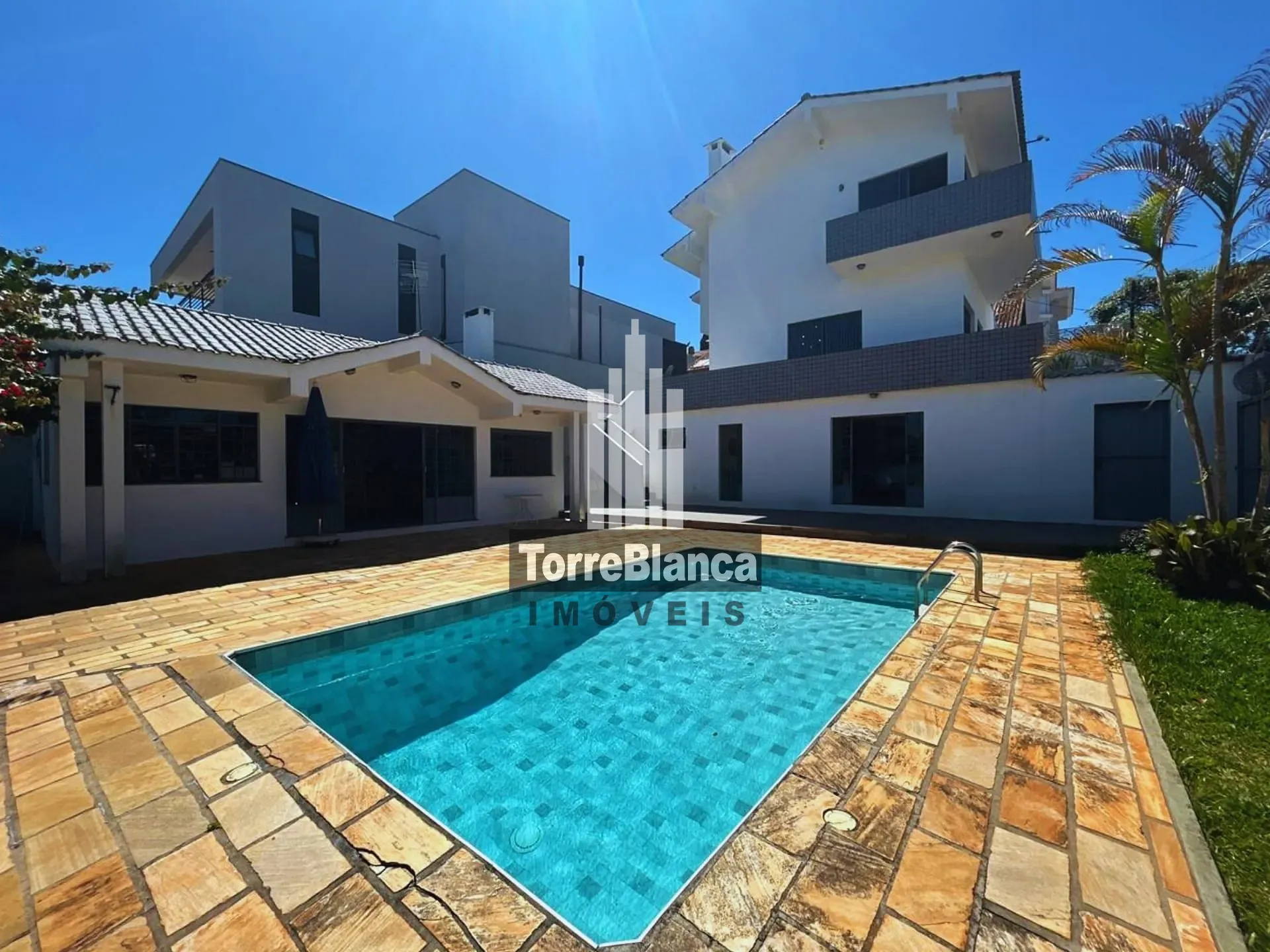 Sobrado, 3 quartos, 426 m² - Foto 2