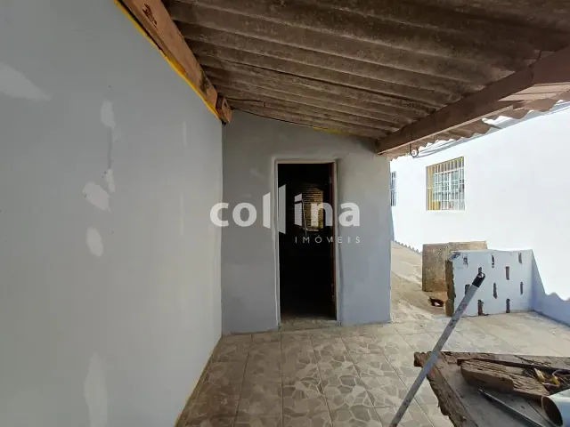 Sobrado 3 quartos e 1 banheiro, para alugar, no bairro Centro em Carapicuíba
