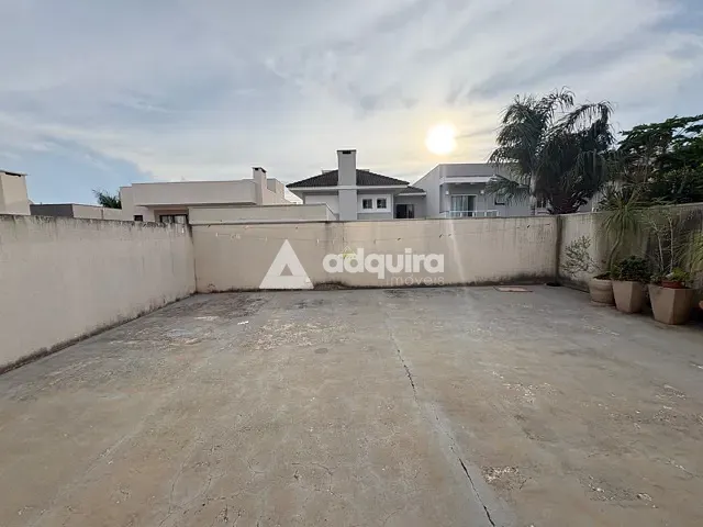 Sobrado 3 quartos e 4 banheiros, à venda, no bairro Neves em Ponta Grossa