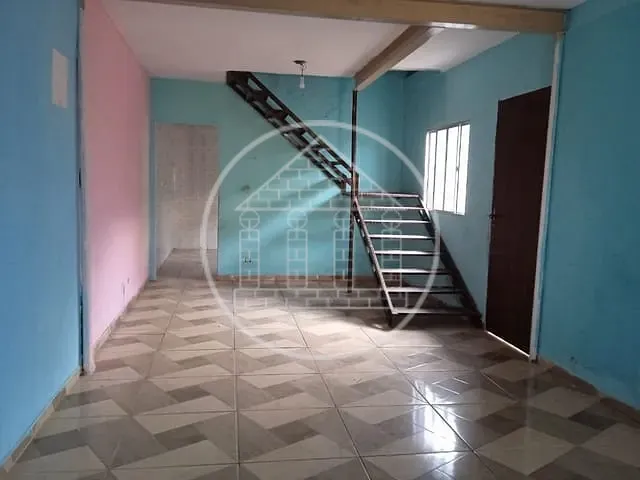 Sobrado com 180m² 3 quartos e 3 banheiros, à venda, no bairro Jardim Santa Fé (Zona Sul) em São Paulo