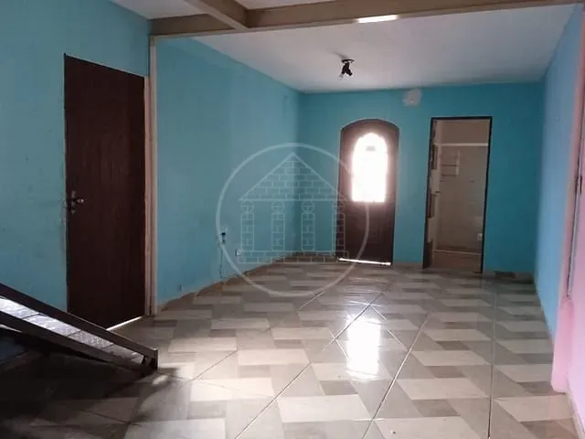 Sobrado com 180m² 3 quartos e 3 banheiros, à venda, no bairro Jardim Santa Fé (Zona Sul) em São Paulo