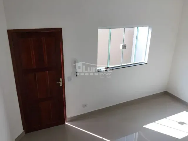 Sobrado 3 quartos e 2 banheiros, à venda, no bairro Vila Oliveira em Mogi das Cruzes