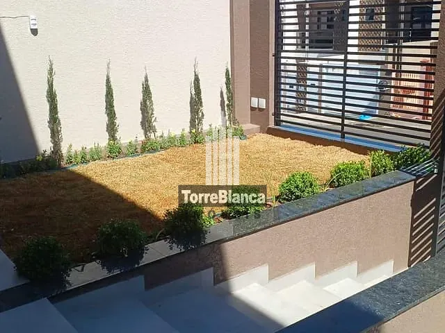 Sobrado com 135m² 3 quartos e 4 banheiros, à venda, no bairro Jardim Carvalho em Ponta Grossa