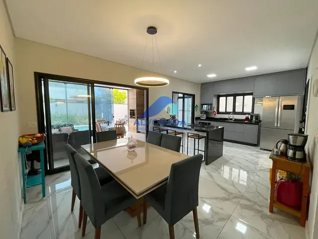 Sobrado com 479m² 4 quartos e 6 banheiros, à venda, no bairro Condomínio Residencial Alphaville II em São José dos Campos