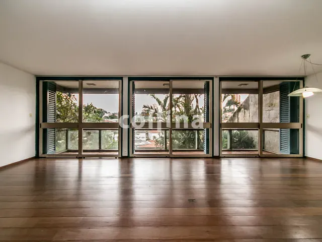 Sobrado com 356m² 4 quartos e 4 banheiros, à venda, no bairro Pacaembu em São Paulo
