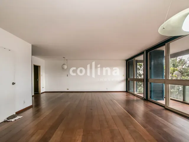 Sobrado com 356m² 4 quartos e 4 banheiros, à venda, no bairro Pacaembu em São Paulo