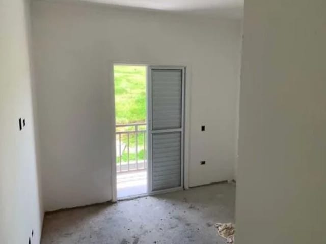 Sobrado com 140m² 3 quartos e 3 banheiros, à venda, no bairro Granja Viana em Cotia