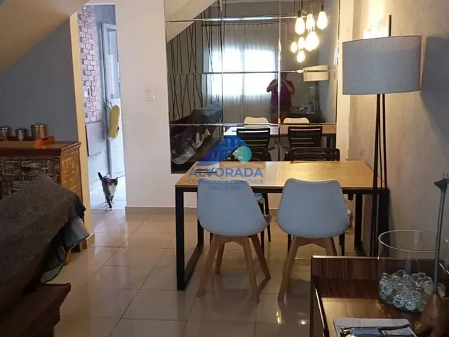 Sobrado com 132m² 2 quartos e 3 banheiros, à venda, no bairro Jardim Primavera em Jacareí