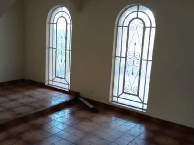 Foto do Sobrado - Sobrado com 4 dormitórios para alugar, 260 m² por R$ 4.900,00/mês - Vila Industrial - São José dos Campos/SP | INDEPENDENCE NEGOCIOS IMOBILIARIOS LTDA