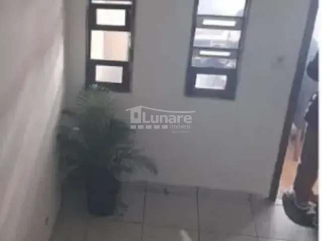 Sobrado com 200m² 4 quartos e 3 banheiros, à venda, no bairro Conjunto Residencial Nova Bertioga em Mogi das Cruzes