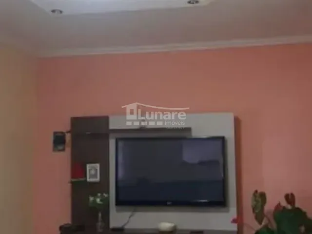 Sobrado com 200m² 4 quartos e 3 banheiros, à venda, no bairro Conjunto Residencial Nova Bertioga em Mogi das Cruzes