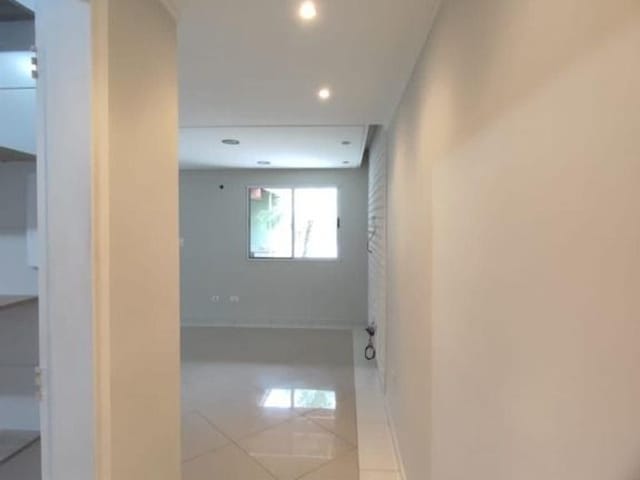 Foto do Sobrado - Sobrado com 3 dormitórios, 90 m² - venda por R$ 850.000,00 ou aluguel por R$ 4.600,00/mês - Villa Branca - Jacareí/SP | INDEPENDENCE NEGOCIOS IMOBILIARIOS LTDA