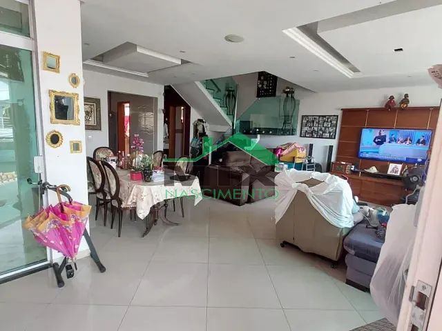 Sobrado com 132m² 3 quartos e 1 banheiro, à venda ou para alugar, no bairro Jordanópolis em São Bernardo do Campo