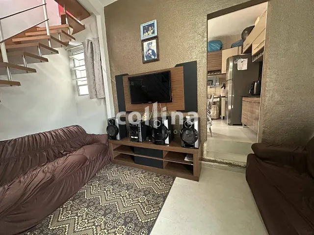 Sobrado 3 quartos e 2 banheiros, à venda, no bairro Cohab II em Carapicuíba