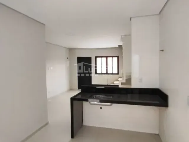 Sobrado 2 quartos e 2 banheiros, à venda, no bairro Jardim Universo em Mogi das Cruzes