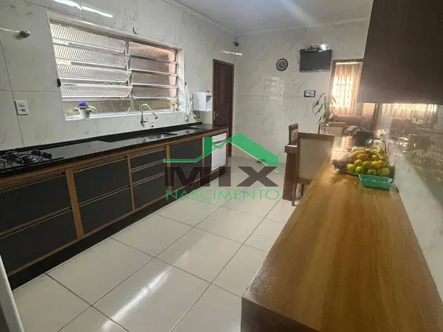 Sobrado com 238m² 3 quartos e 2 banheiros, à venda, no bairro Paulicéia em São Bernardo do Campo