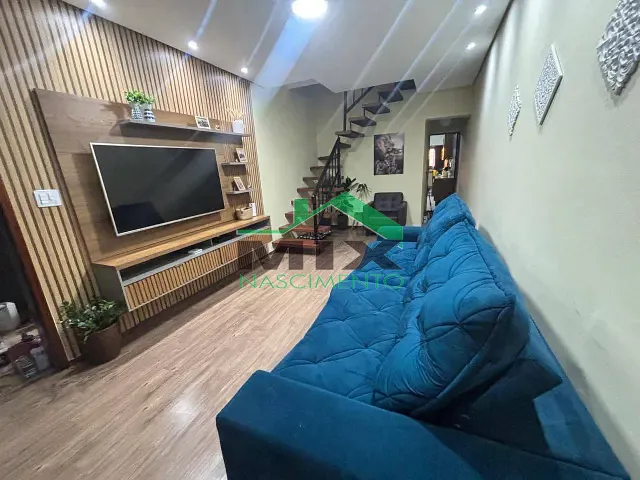 Sobrado com 238m² 3 quartos e 2 banheiros, à venda, no bairro Paulicéia em São Bernardo do Campo