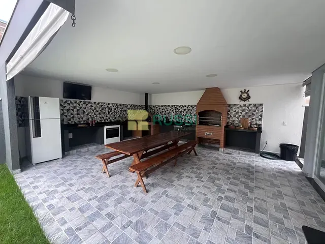 Sobrado com 300m² 4 quartos e 6 banheiros, à venda, no bairro Condomínio Terras do Vale em Caçapava