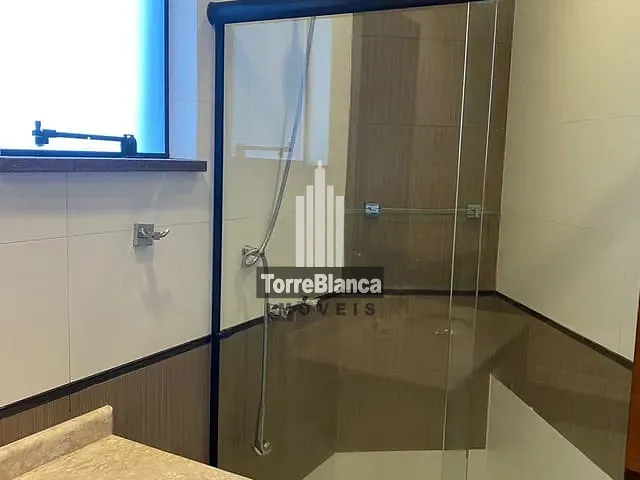 Sobrado com 437m² 3 quartos e 4 banheiros, à venda, no bairro Colônia Dona Luíza em Ponta Grossa