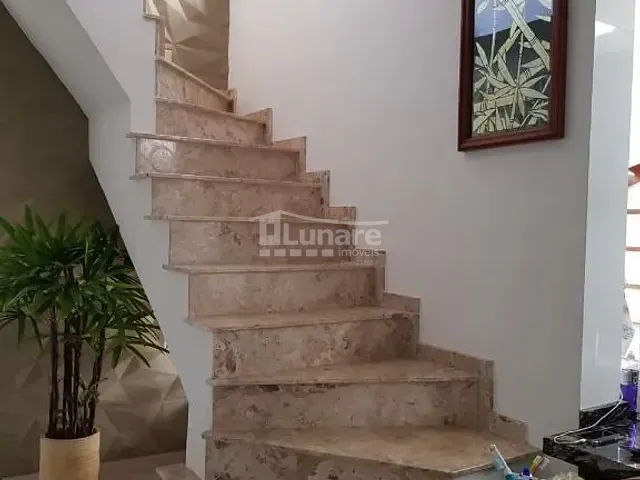 Sobrado com 125m² 3 quartos e 3 banheiros, à venda, no bairro Jardim Rubi em Mogi das Cruzes