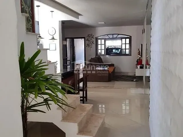 Sobrado com 125m² 3 quartos e 3 banheiros, à venda, no bairro Jardim Rubi em Mogi das Cruzes